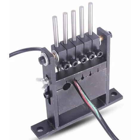 INSMA Machine à Dénuder Manuelle 1-30mm 5 Trous De Cable De Taille Outil De Recyclage De Cable En Métal Avec 1 Coupeur 3 INSMA Machine à Dénuder Manuelle 1-30mm 5 Trous De Cable De Taille Outil De Recyclage De Cable En Métal Avec 1 Coupeur – Image 3